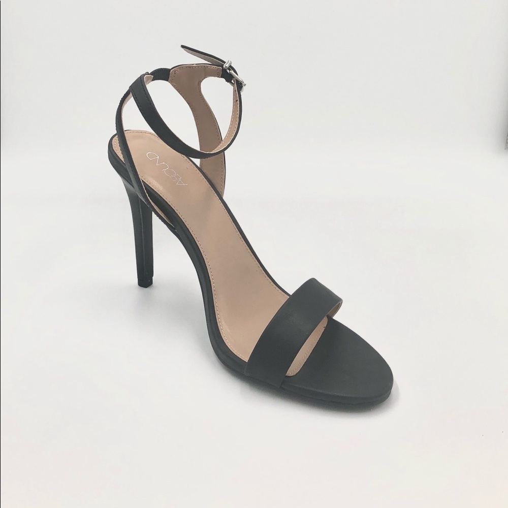 NWT Abound Baxter Ankle Strap Sandal